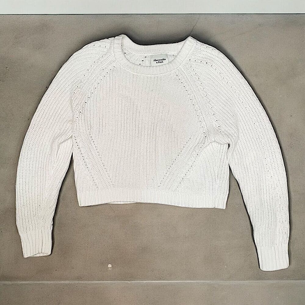 Abercrombie & Fitch Women's M Ivory Textured Crew Neck Cropped Sweater